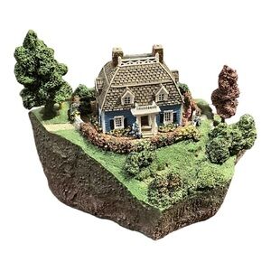 Danbury Mint Fishermans Cove Colin Gough Fishing Village Sculpture Figurines